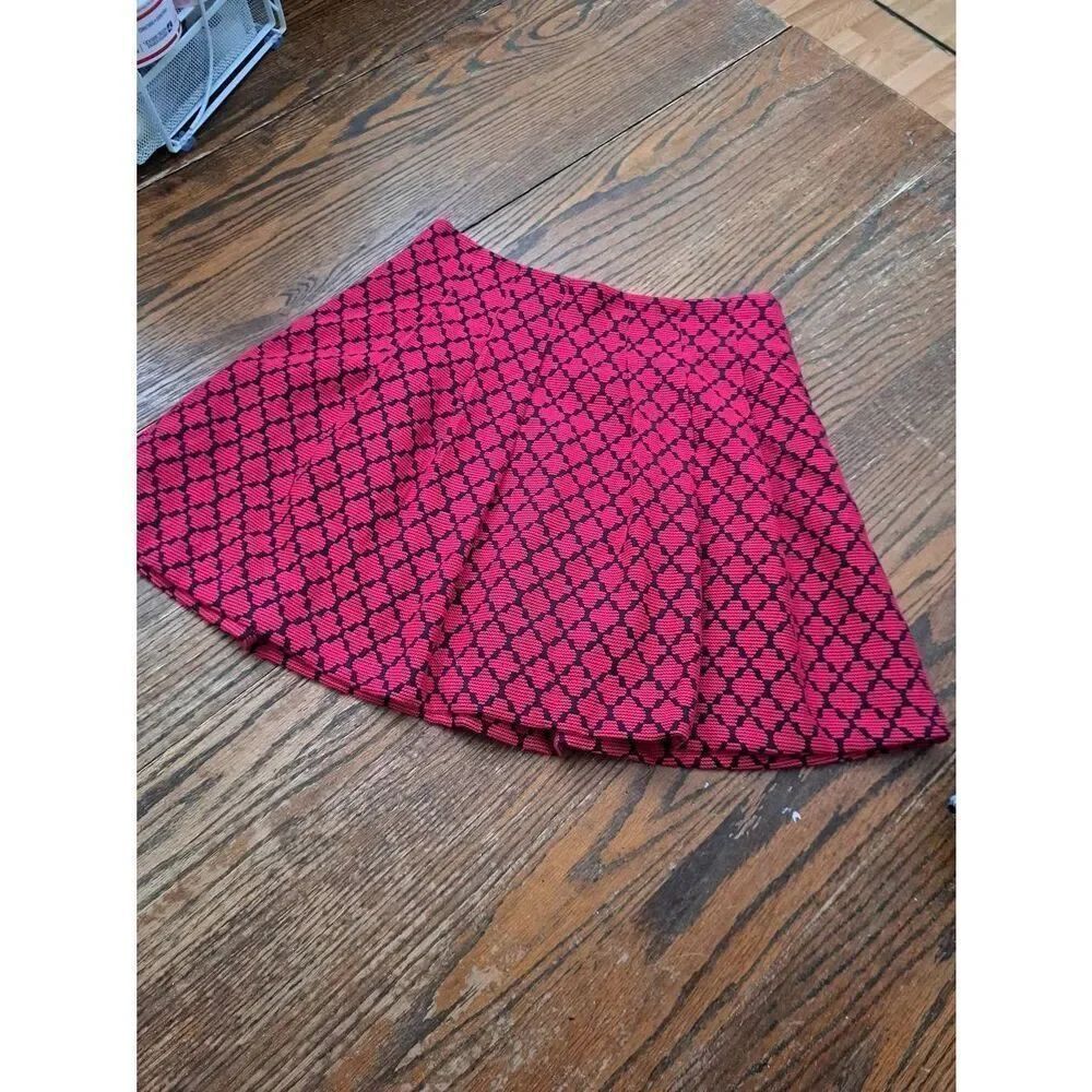 Banana Republic Womens Size 4 Red Black Mini Skirt Lined Side Zip Full Fit Waist